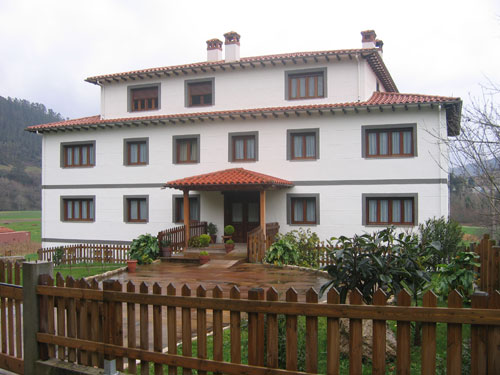 Apartamentos Rurales La Bardenilla