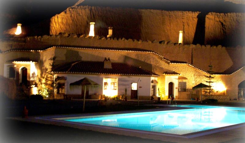 Cuevas Almagruz