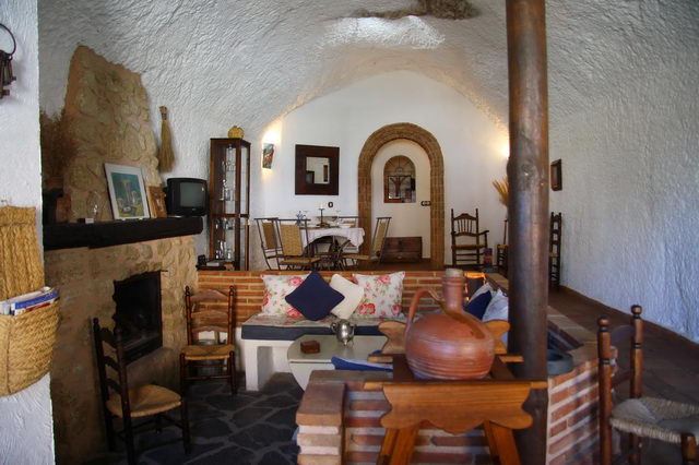 Cuevas Almagruz