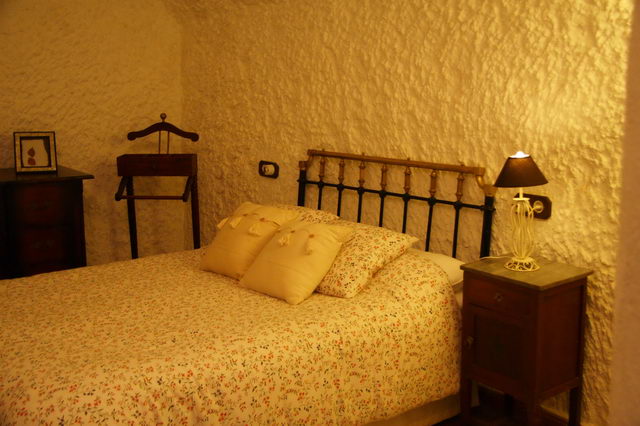 Cuevas Almagruz