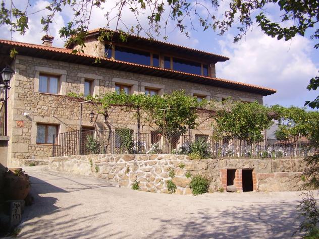 ROPINO - Casa Rural - Hotel En Candeleda - El Raso