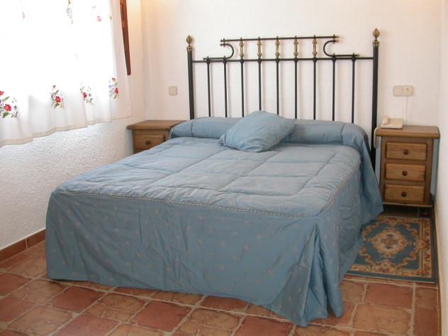 ROPINO - Casa Rural - Hotel En Candeleda - El Raso