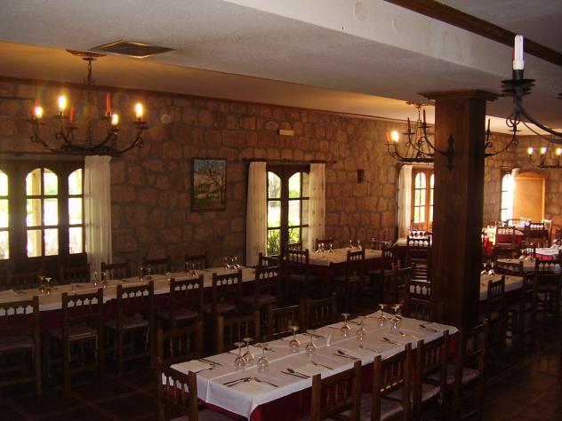 ROPINO - Casa Rural - Hotel En Candeleda - El Raso