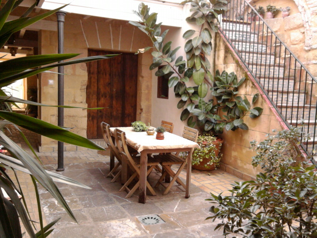 Apartamentos El Patio Andaluz