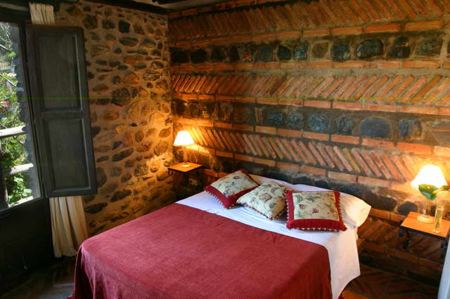 Alquería De Los Lentos