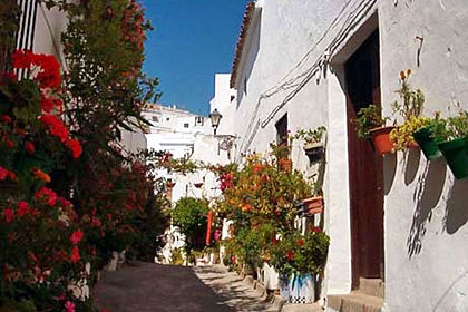 Reyes Catolicos Bajo