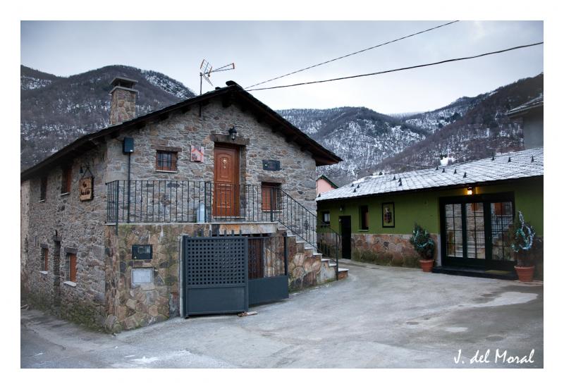 Alojamientos Rurales María De Isidro