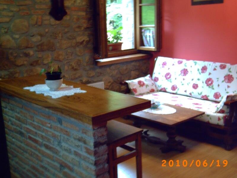Apartamentos  Rurales La Caviana