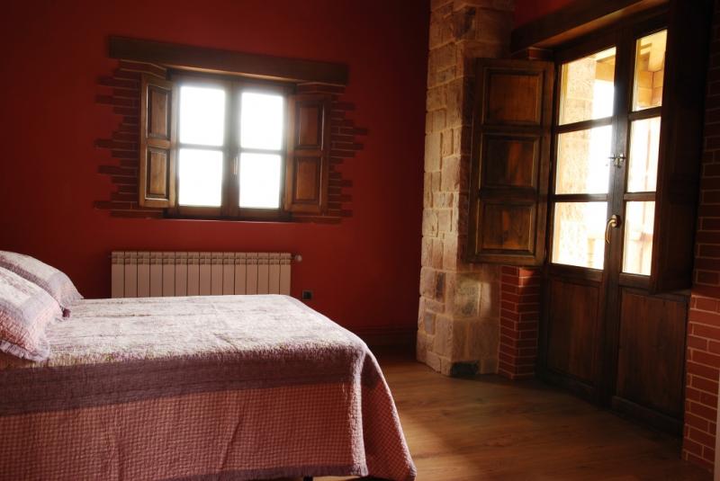 La Casa De Bustantegua