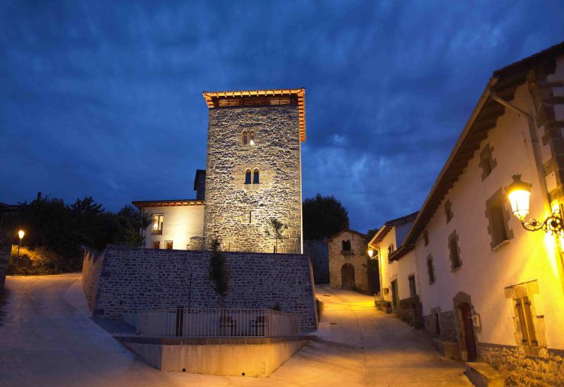 Hotel Rural Torre De Uriz