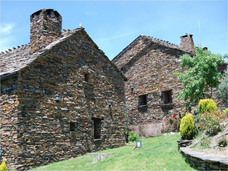 Aldea Tejera Negra