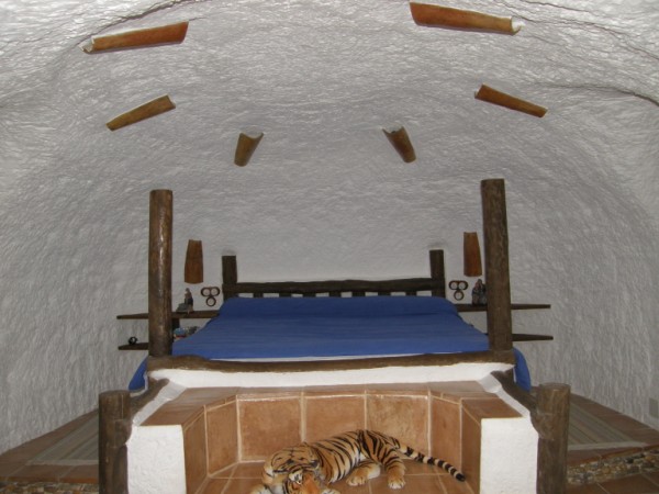 Cueva el Guindas