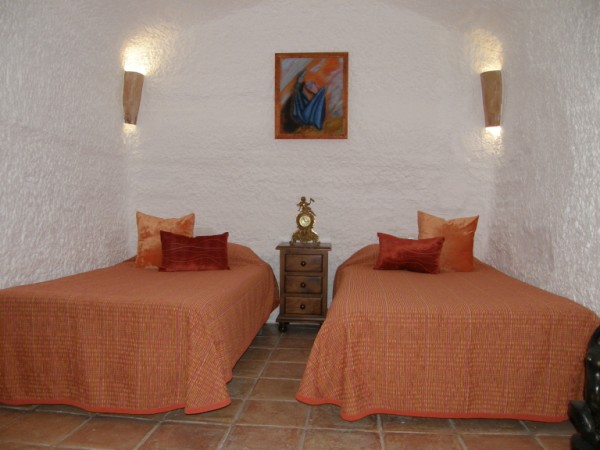 Cueva el Guindas
