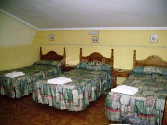 Hostal Rural La Collada De Aralla