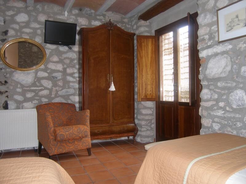 Fonda Cal Blasi