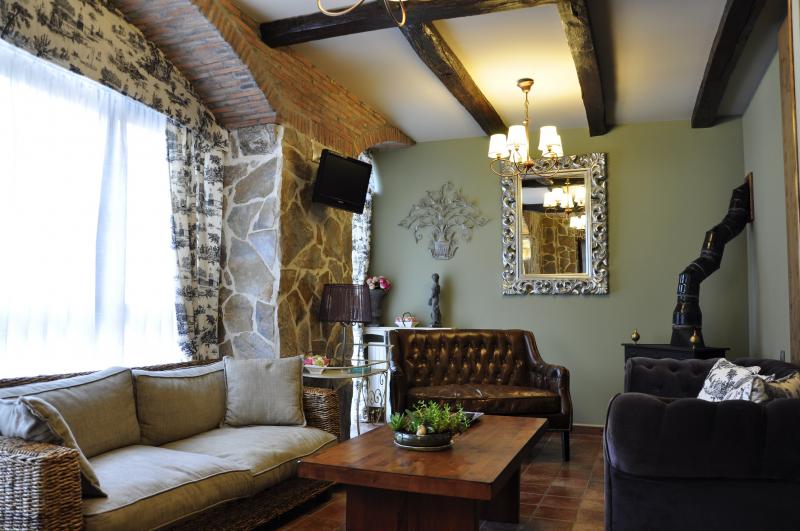 La Casa Del Puente
