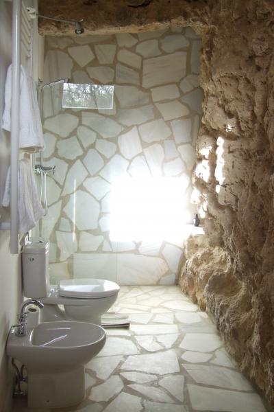 Cuevas Del Pino