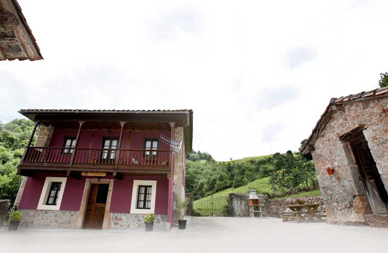 Casa Rural Les Llanielles
