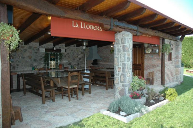 Apartahotel La Llobera