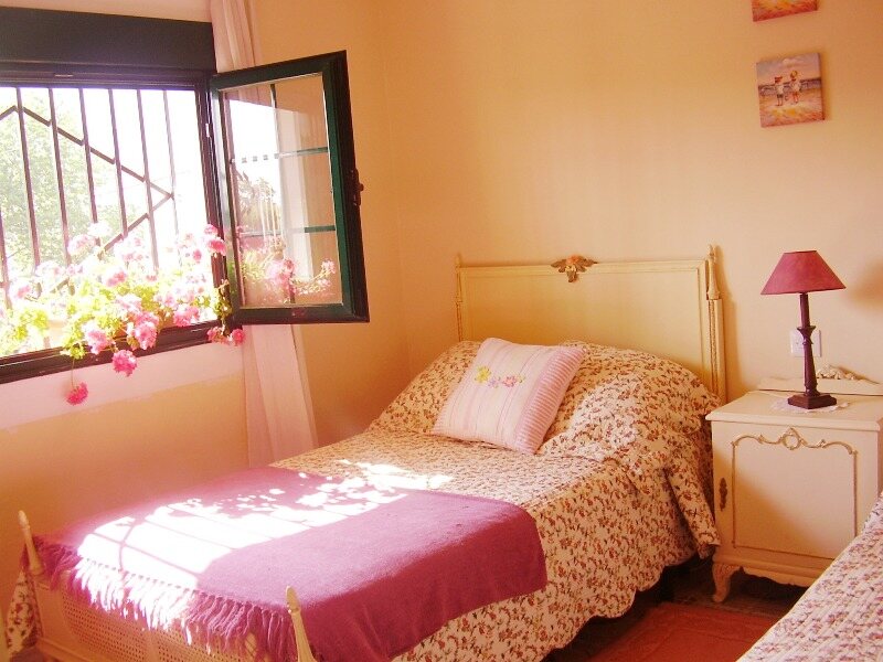 La Casa Amarilla
