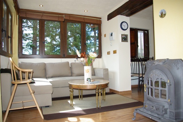 Apartamentos Antigua Escuela de Alesga