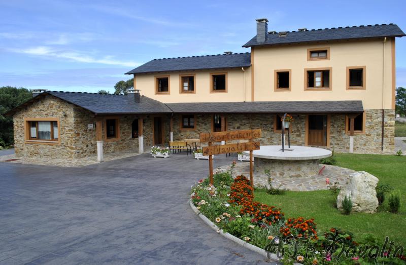 Apartamentos Rurales Navalín