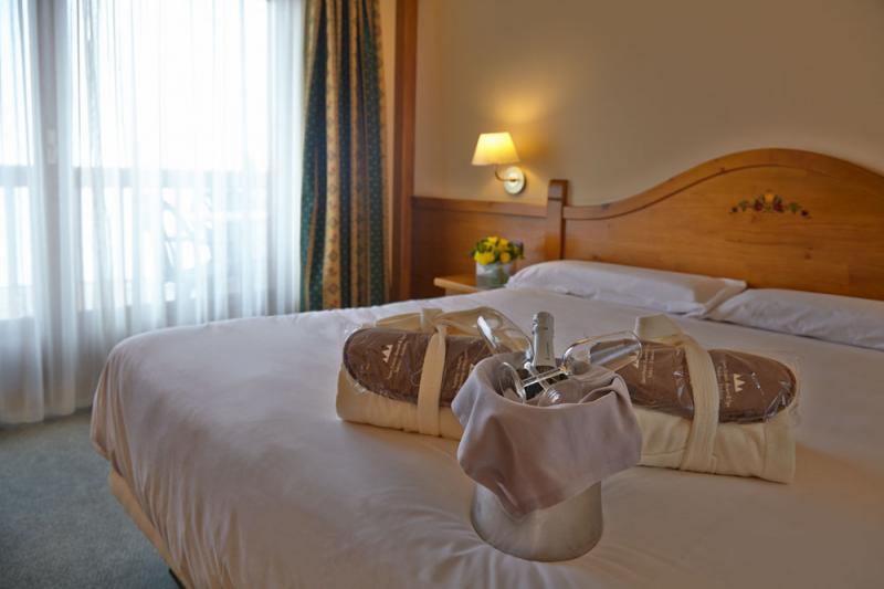 Sport Hotel Village 4*