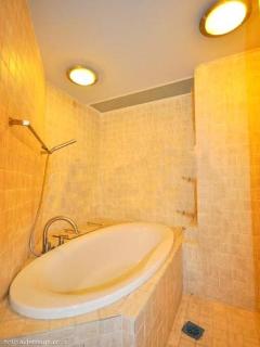 Marbella Real Suite
