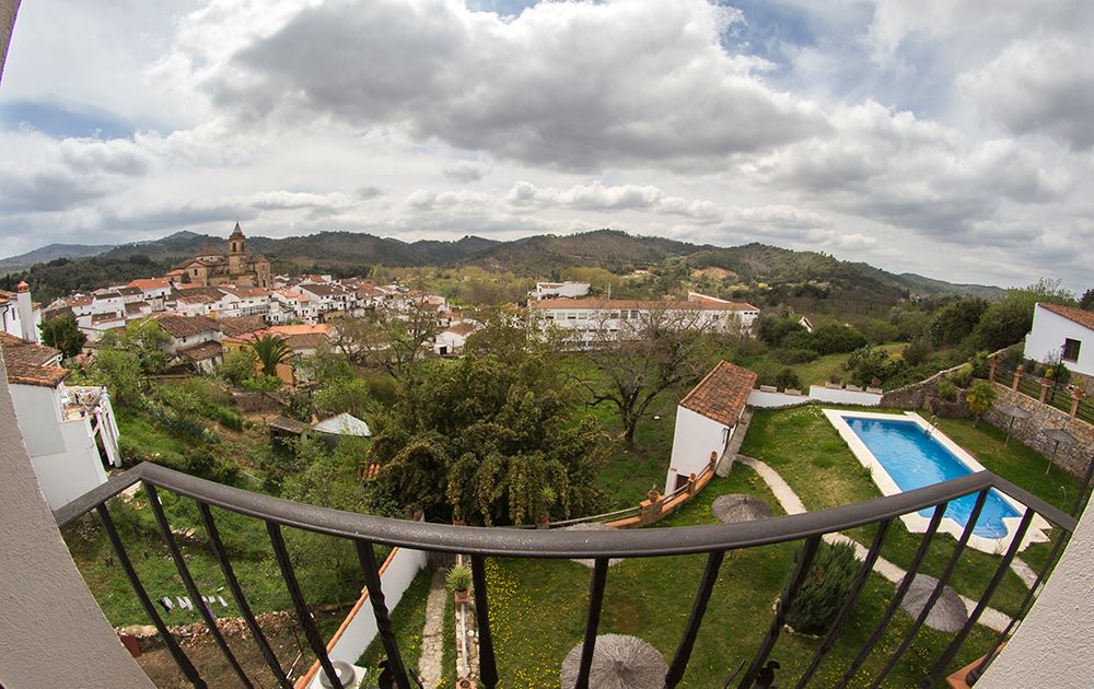 Apartahotel Rural Doce Caños
