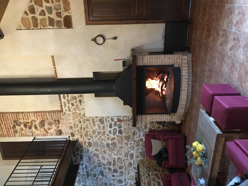CASA RURAL NAVALACEDRA