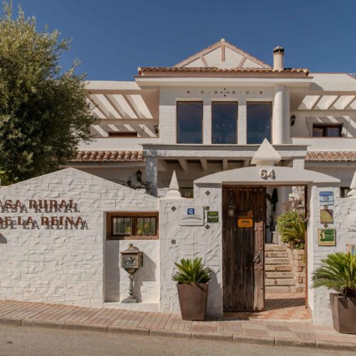 Casa Laurel de la Reina