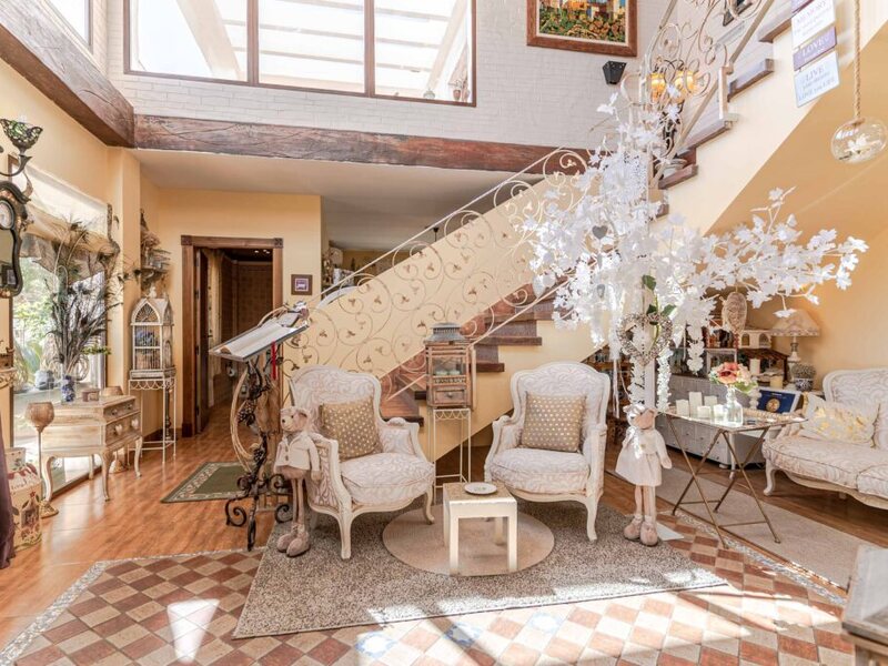 Casa Laurel de la Reina
