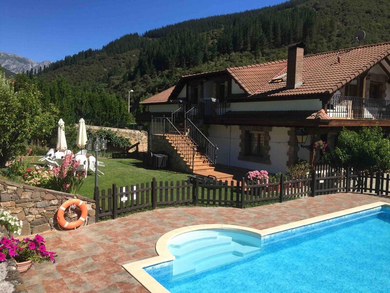 Apartamentos Rurales Valverde